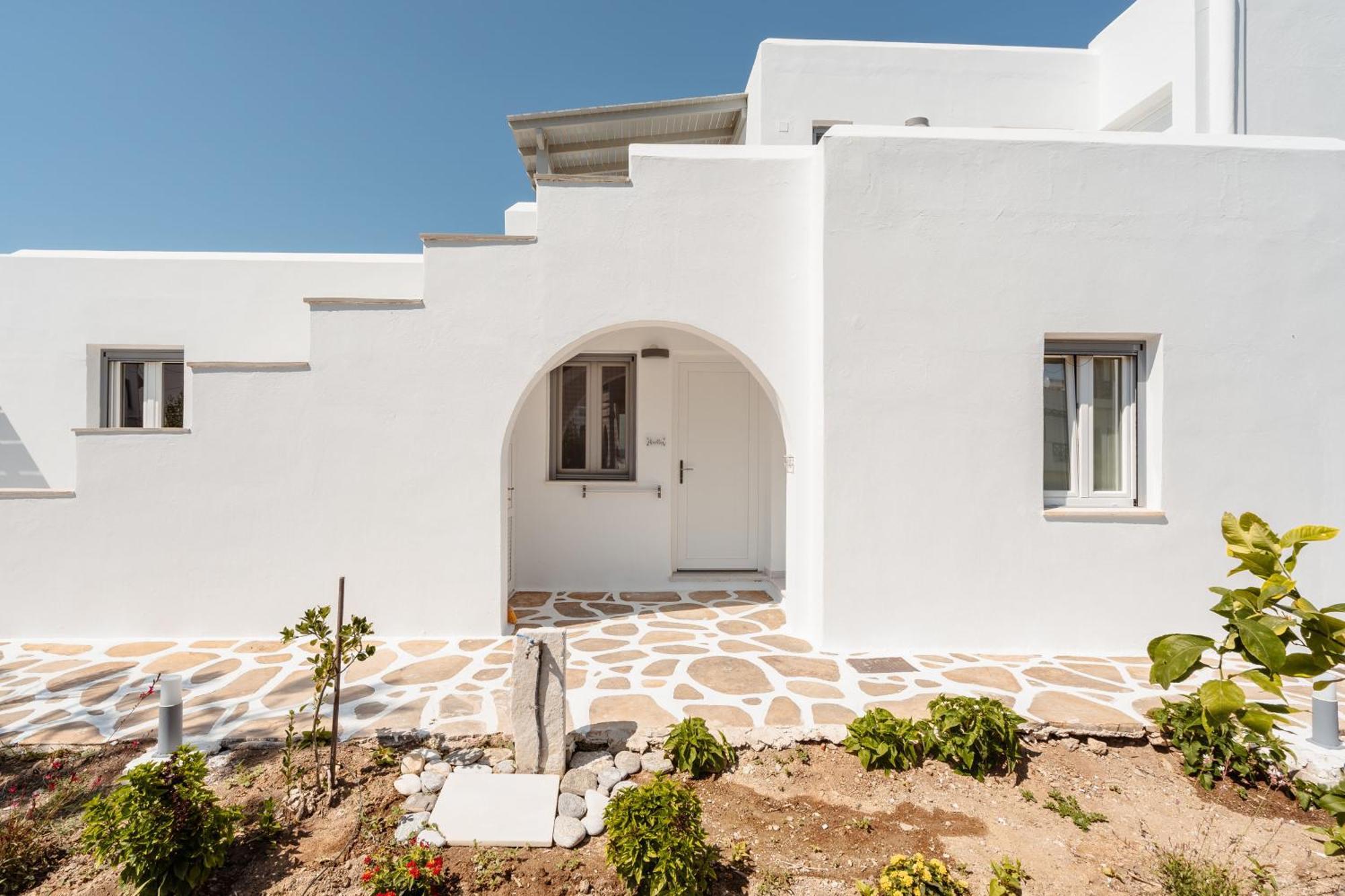 Celestial Seaview Apartments- Ariadne Naxos City Dış mekan fotoğraf