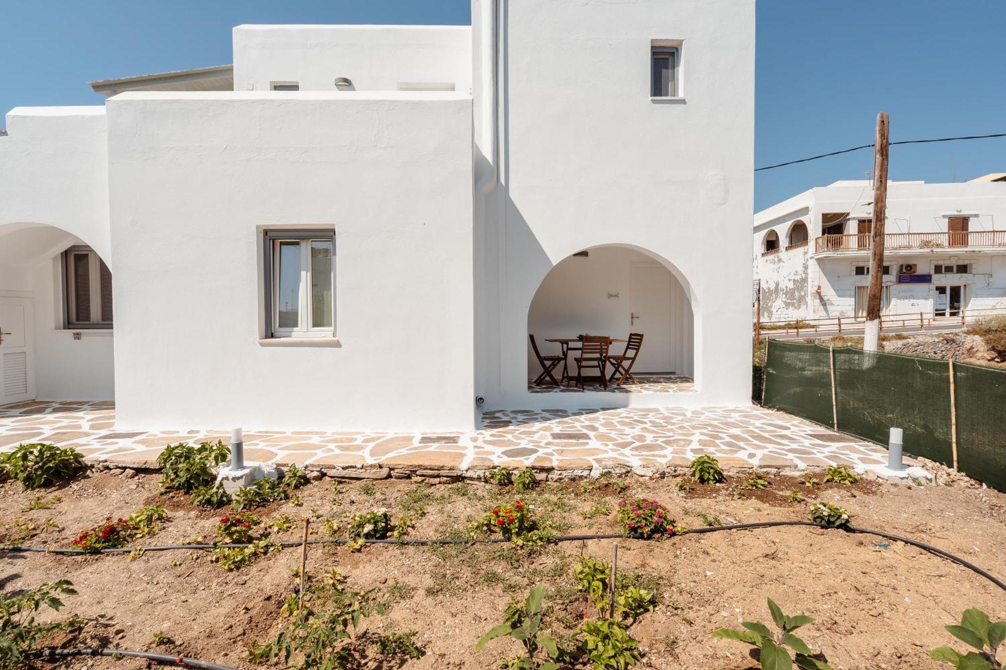 Celestial Seaview Apartments- Ariadne Naxos City Dış mekan fotoğraf